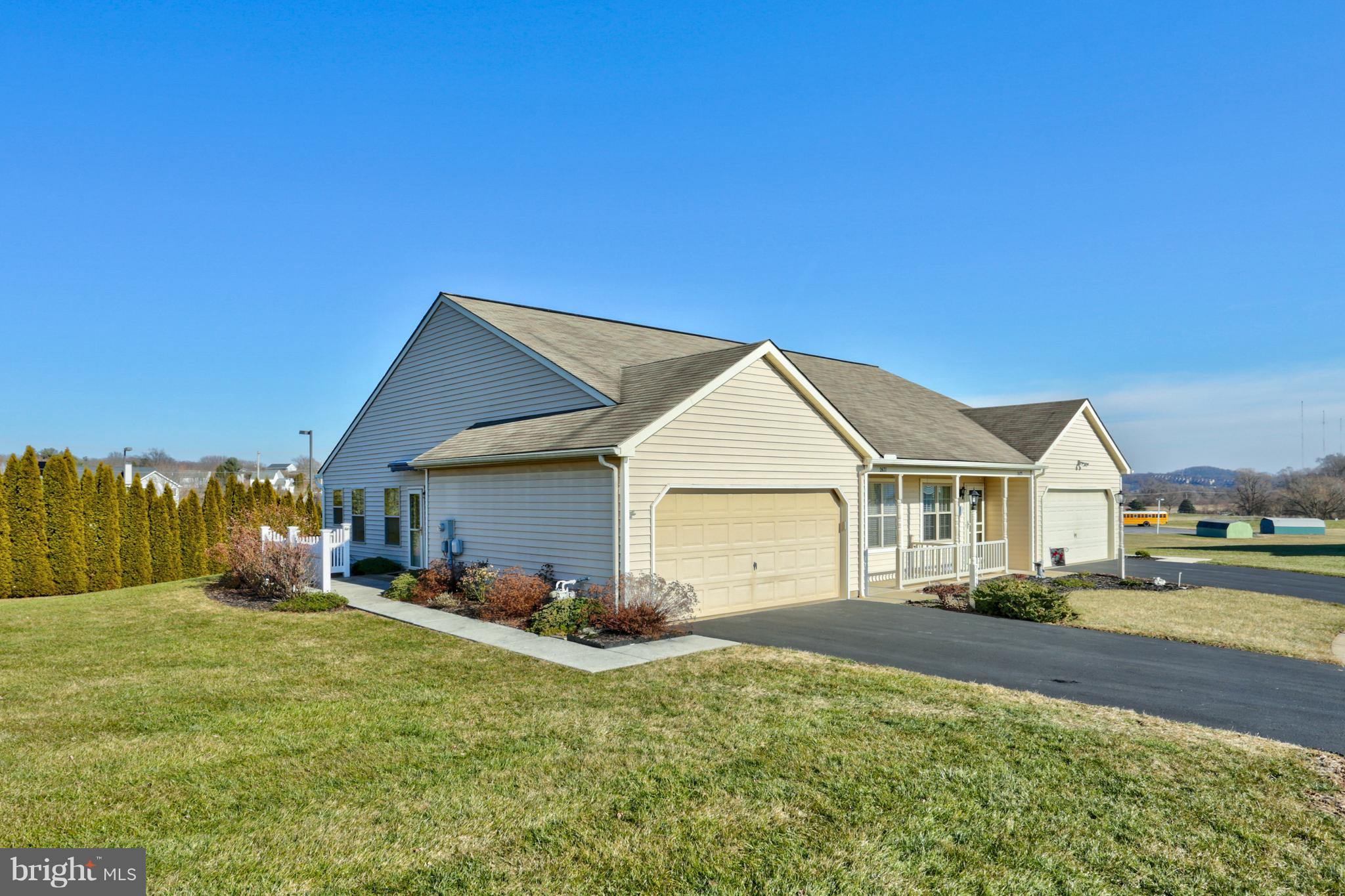 2671 Brady Road York, PA 17404 - Photo 2 of 32 Gallery Image 2