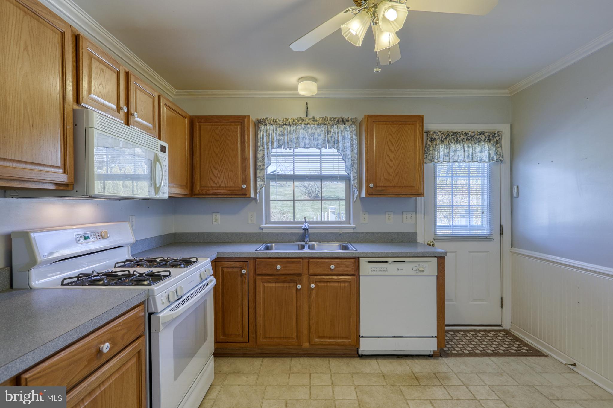 2671 Brady Road York, PA 17404 - Photo 18 of 32 Gallery Image 18