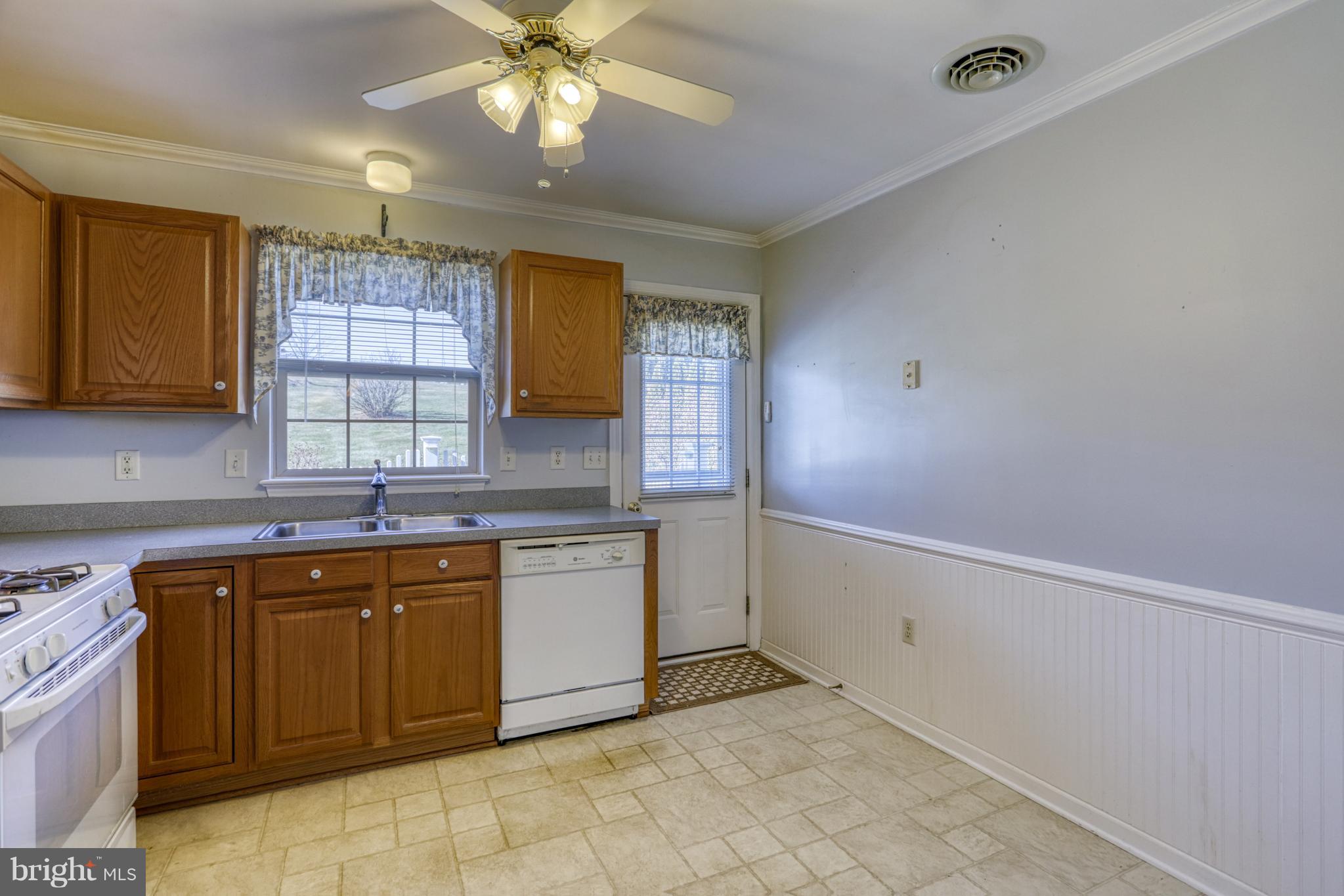 2671 Brady Road York, PA 17404 - Photo 19 of 32 Gallery Image 19