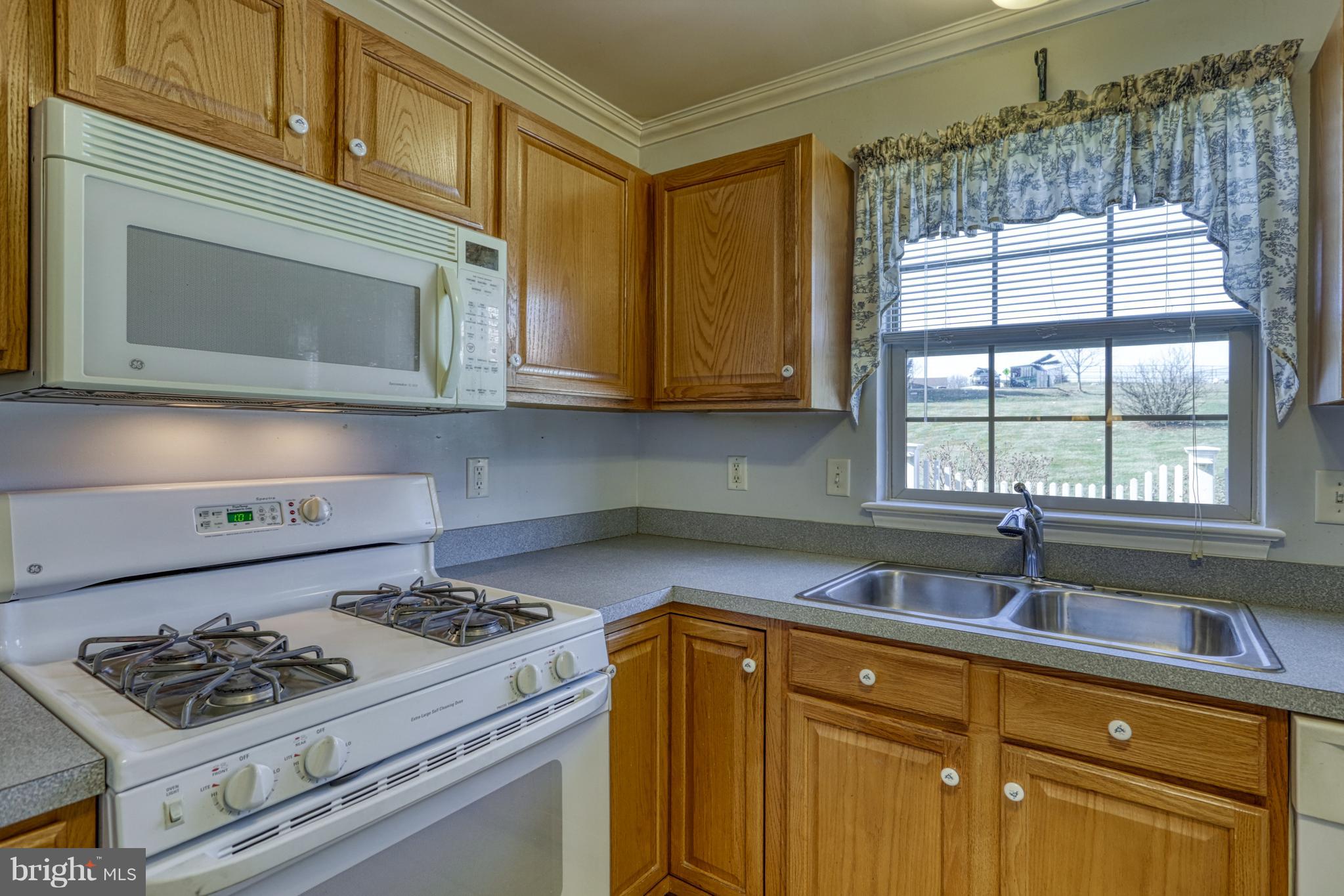 2671 Brady Road York, PA 17404 - Photo 21 of 32 Gallery Image 21