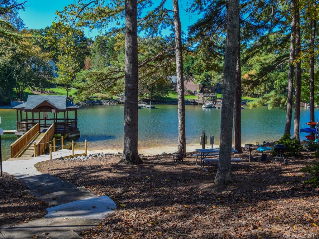 20123 Henderson Road, Unit E Cornelius, NC 28031 - Photo 22 of 35 Gallery Image 22