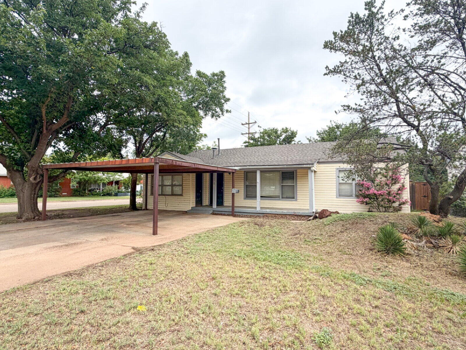 3520 30th Street Lubbock, TX 79410 - Photo 1 of 12 1