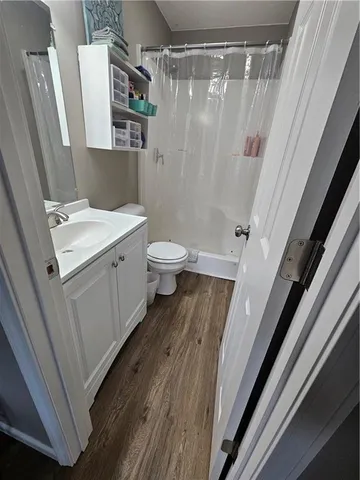 $225,000 | 2 Illinois Drive, Linn Valley, KS 66040