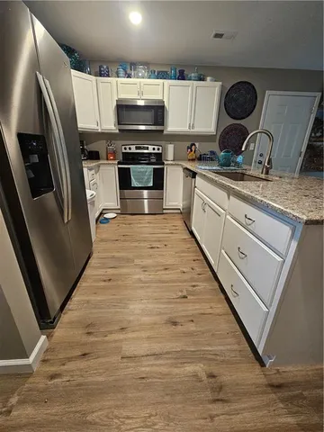 $225,000 | 2 Illinois Drive, Linn Valley, KS 66040