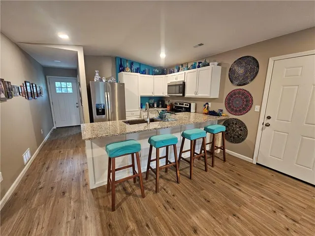 $225,000 | 2 Illinois Drive, Linn Valley, KS 66040