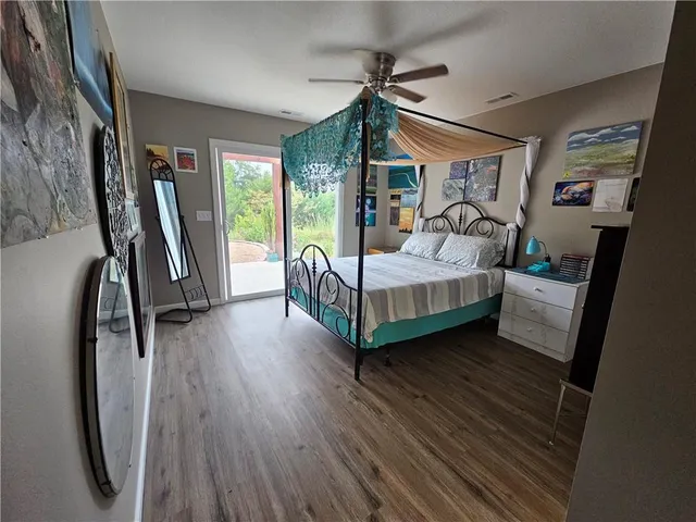 $225,000 | 2 Illinois Drive, Linn Valley, KS 66040