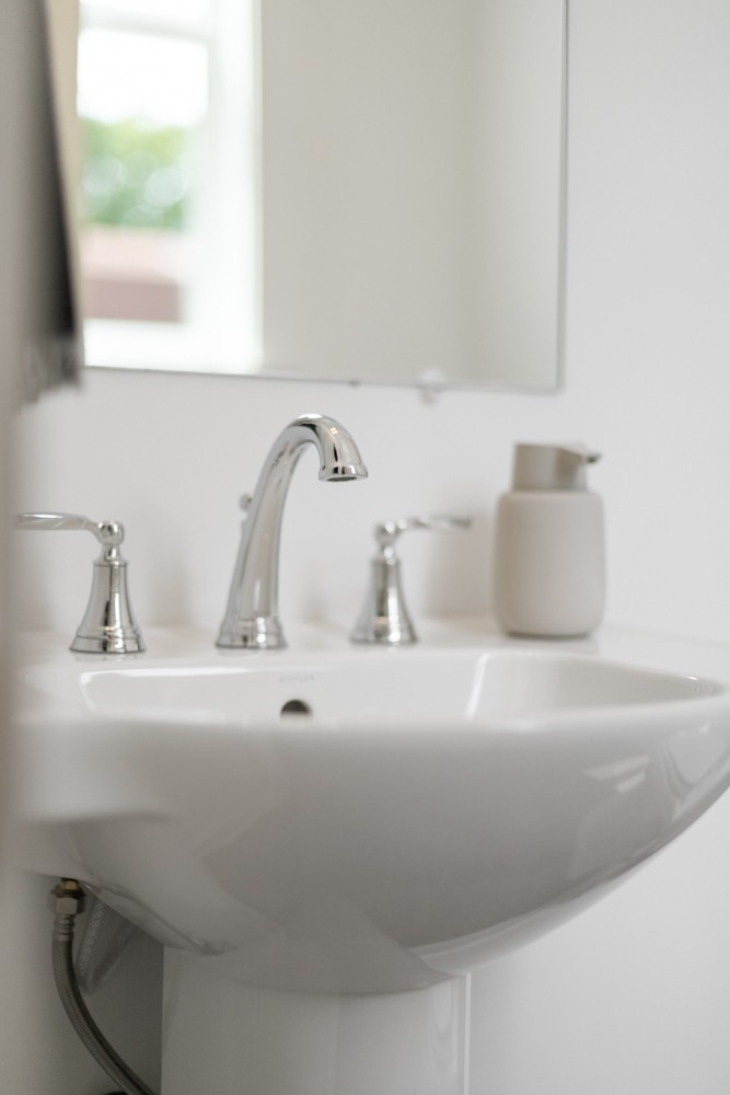 422 Creative Way Madison, TN 37115 - Photo 33 of 42 a close view of sink