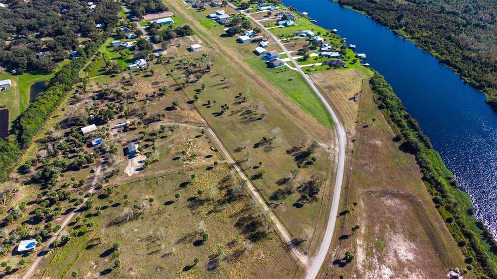 Southwest 144th Parkway Okeechobee, FL 34974 - Photo 9 of 27 a view of plant in front of door
