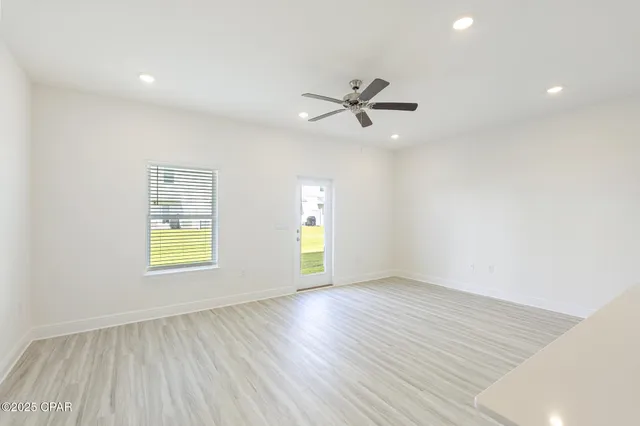 $2,000 | 167 Ellery Lane, Panama City Beach, FL 32413