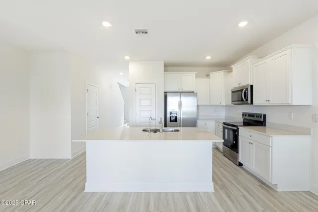 $2,000 | 167 Ellery Lane, Panama City Beach, FL 32413