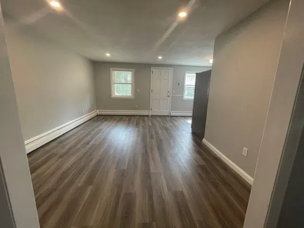 $1,850 | 517 Judson Street, Unit 3, Raynham, MA 02767