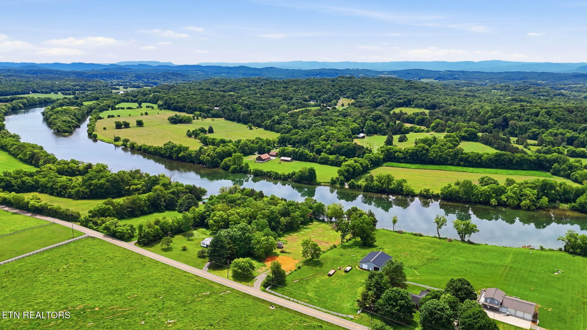 8-web-or-mls-3128 Howell Rd-16