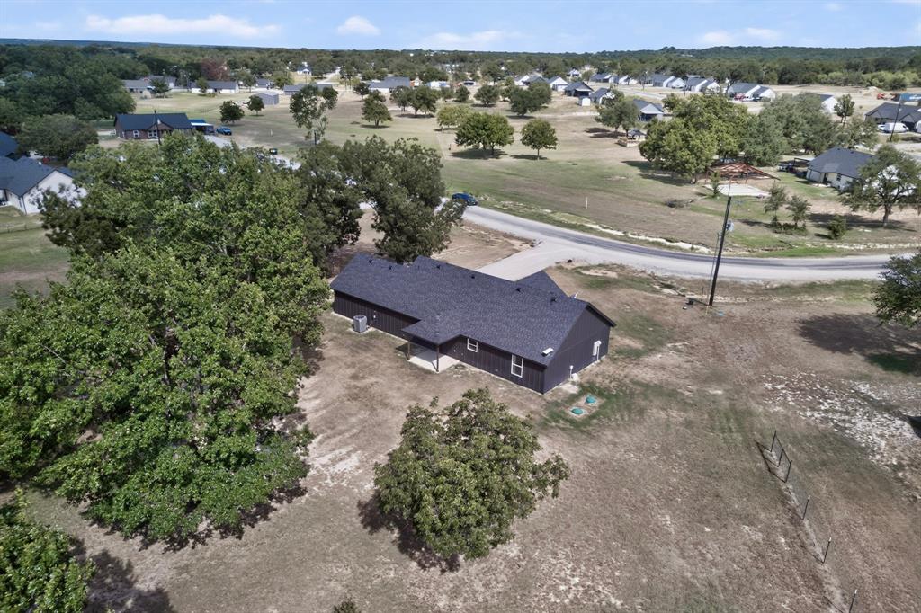 1069 Hereford Drive Springtown, TX 76082 - Photo 28 of 37 Gallery Image 28