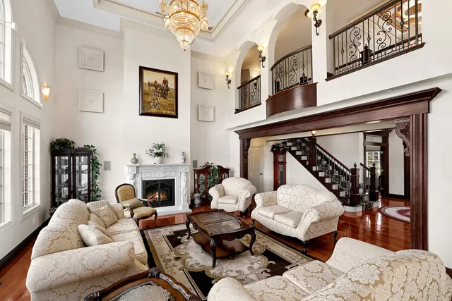 $1,880,000 | 3312 Augusta Lane, Onalaska, WI 54650