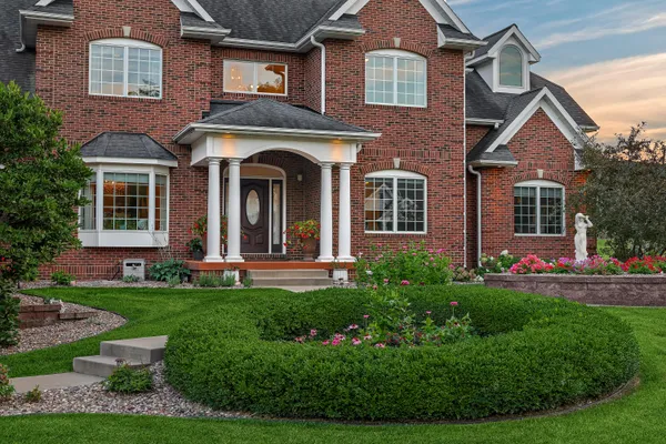 $1,880,000 | 3312 Augusta Lane, Onalaska, WI 54650