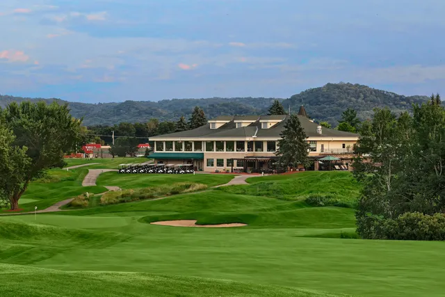 $1,880,000 | 3312 Augusta Lane, Onalaska, WI 54650