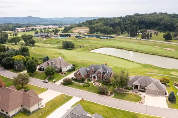 $1,880,000 | 3312 Augusta Lane, Onalaska, WI 54650