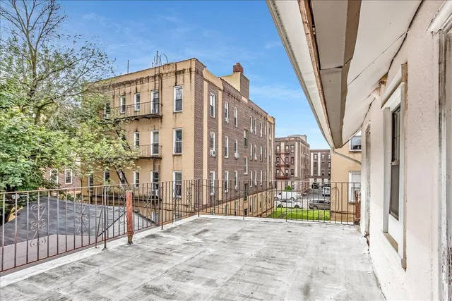$1,349,000 | 35-63 168th Street | Murray Hill - Flushing