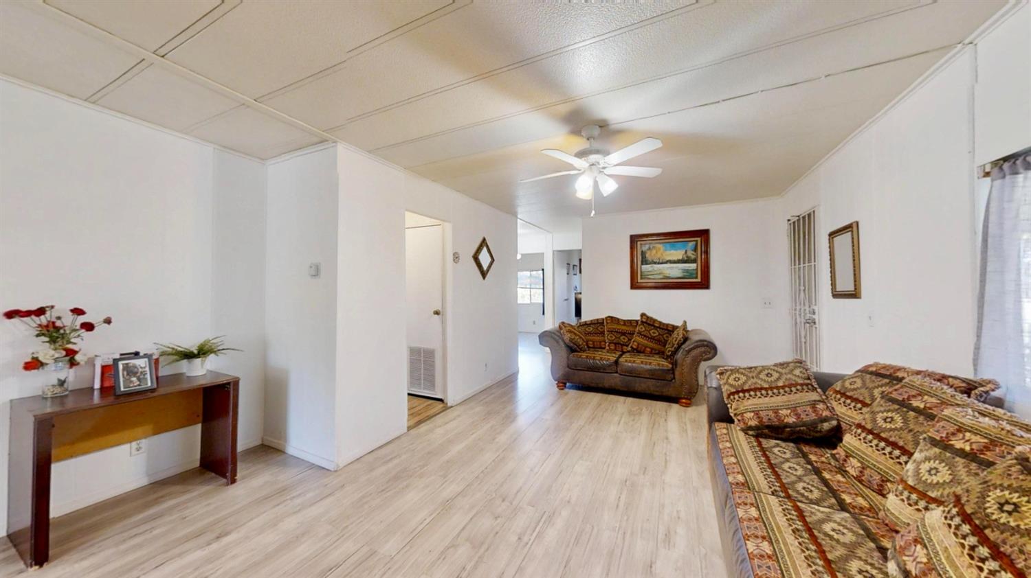 12 Commodore Court Sacramento, CA 95838 - Photo 13 of 54