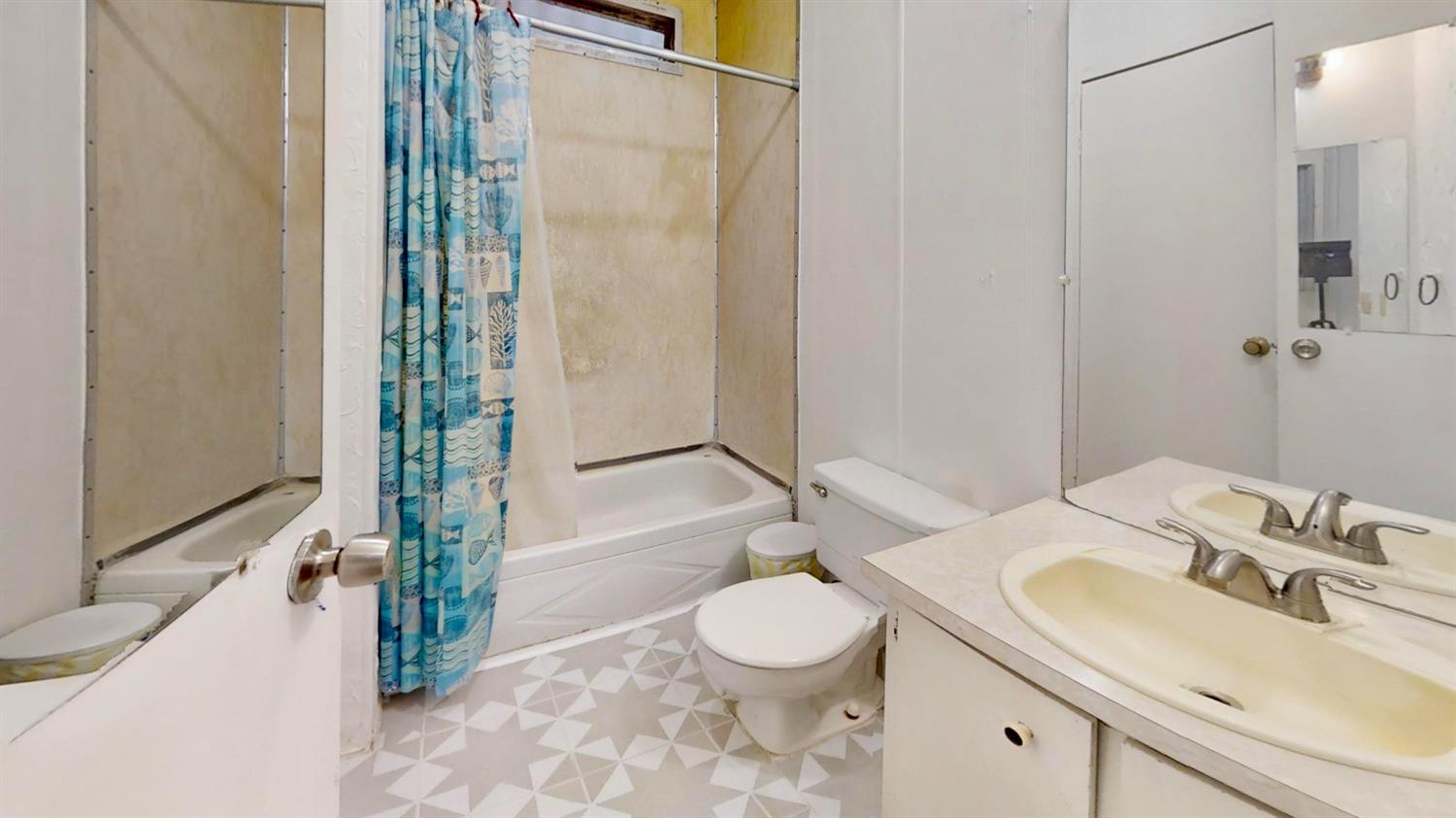 12 Commodore Court Sacramento, CA 95838 - Photo 37 of 54