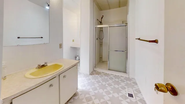 $123,000 | 12 Commodore Court, Sacramento, CA 95838