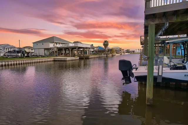 a view of a lake with houses