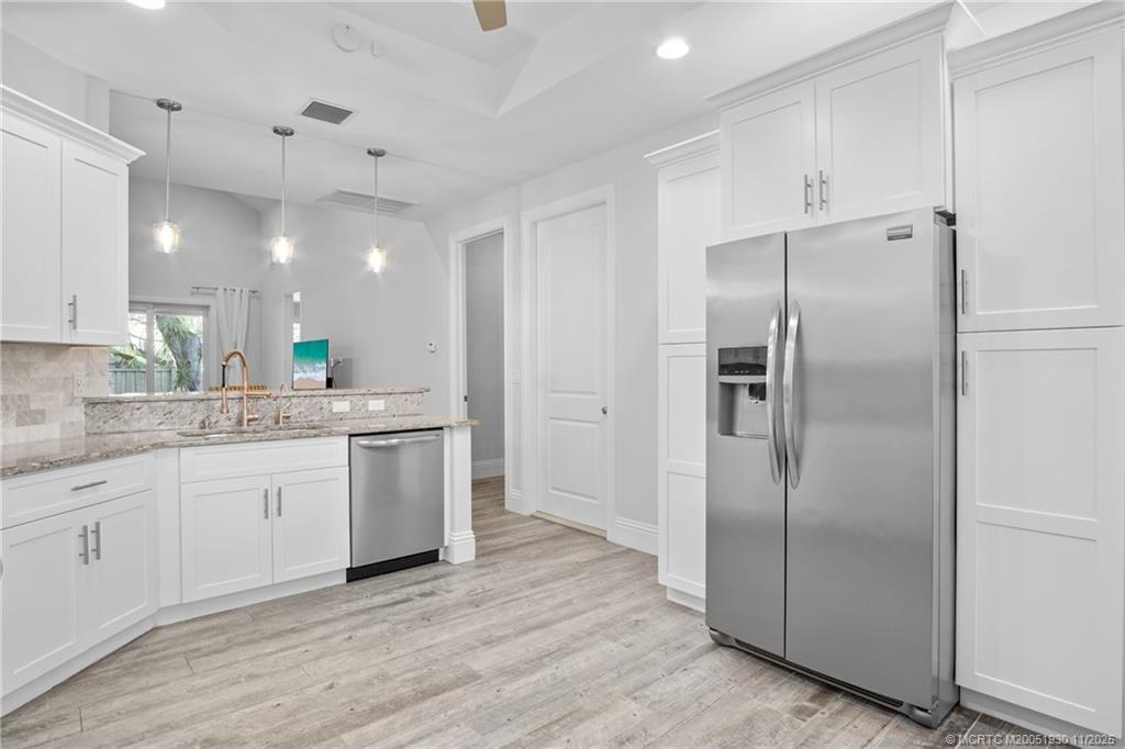 965 Southwest Flora Belle Lane Stuart, FL 34994 - Photo 12 of 42