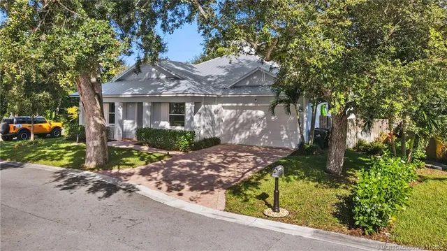 front view of house with a yard