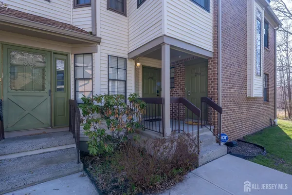 $429,000 | 2706 Lighthouse Lane, Parlin, NJ 08859