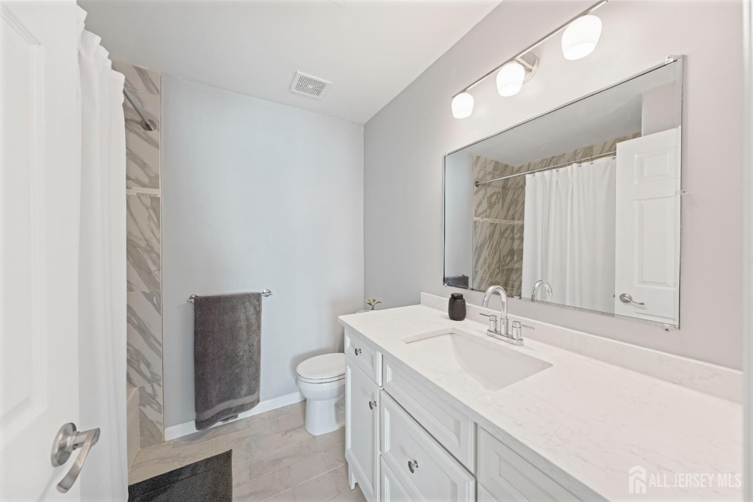 2706 Lighthouse Lane Parlin, NJ 08859 - Photo 6 of 14