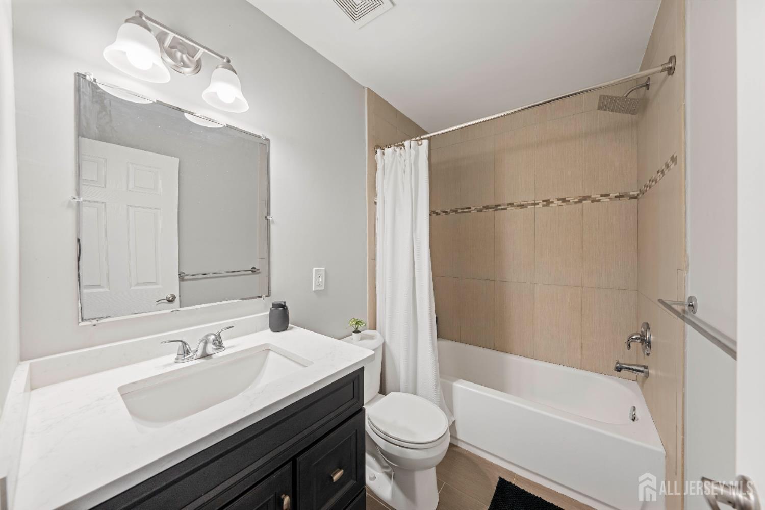 2706 Lighthouse Lane Parlin, NJ 08859 - Photo 8 of 14