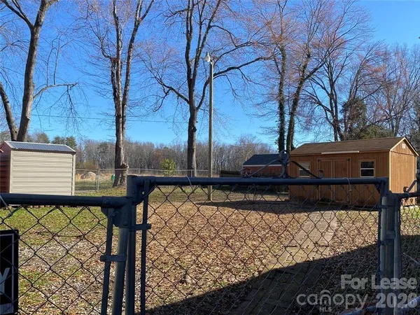 $1,425 | 960 Fairmont Avenue, Salisbury, NC 28144