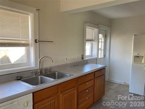 $1,425 | 960 Fairmont Avenue, Salisbury, NC 28144