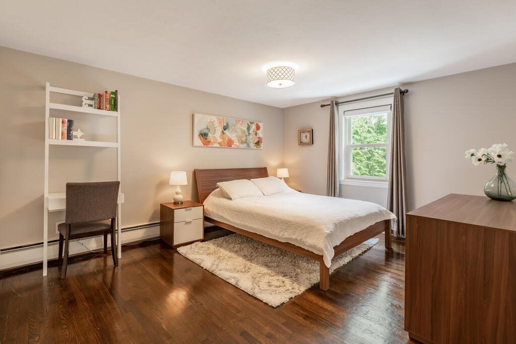 26 Curve Street Wakefield, MA 01880 - Photo 17 of 34