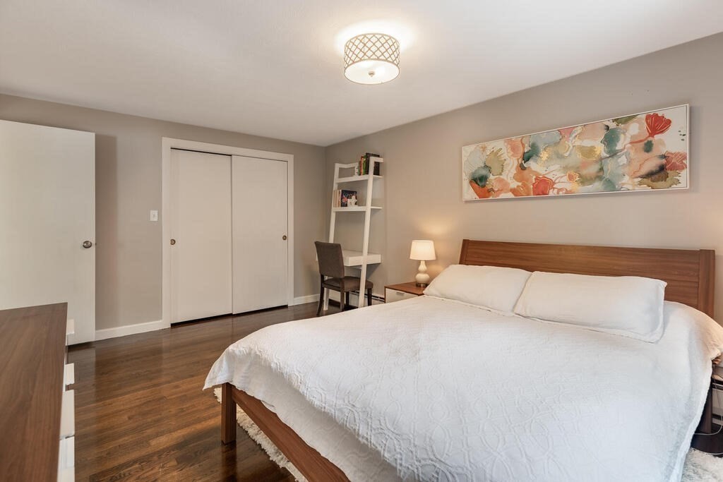 26 Curve Street Wakefield, MA 01880 - Photo 19 of 34