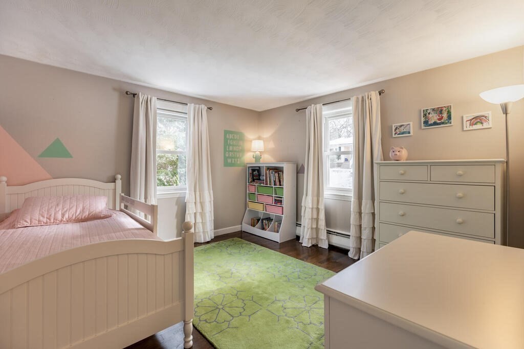 26 Curve Street Wakefield, MA 01880 - Photo 21 of 34