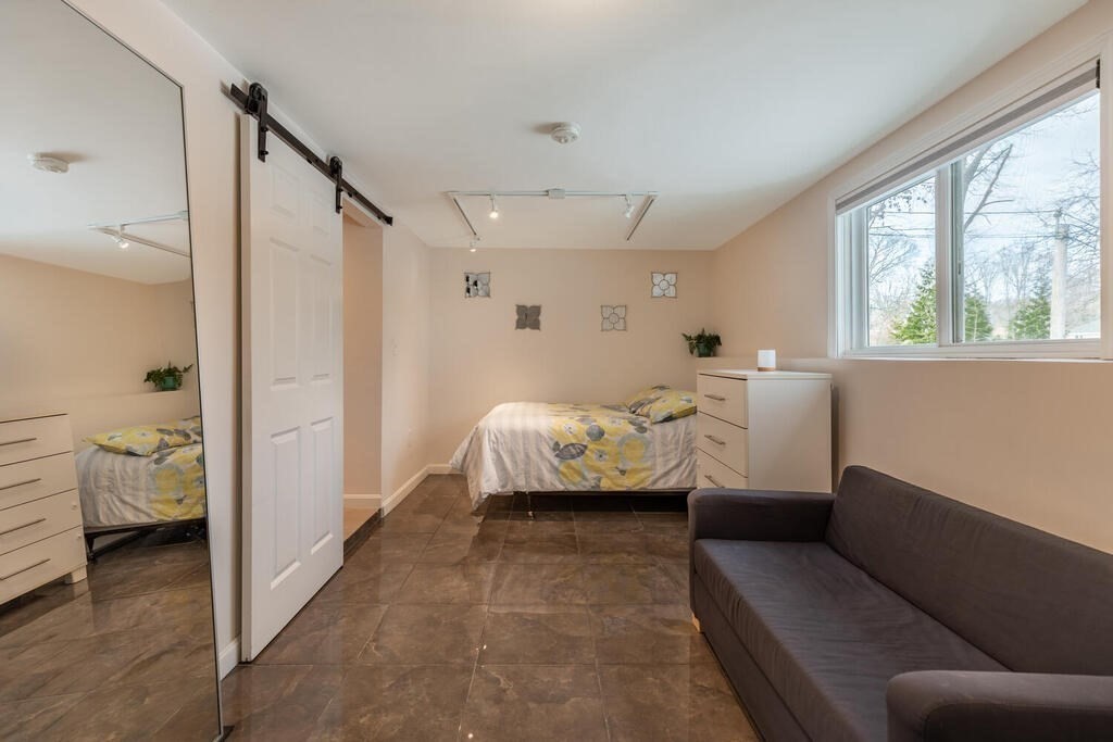 26 Curve Street Wakefield, MA 01880 - Photo 27 of 34