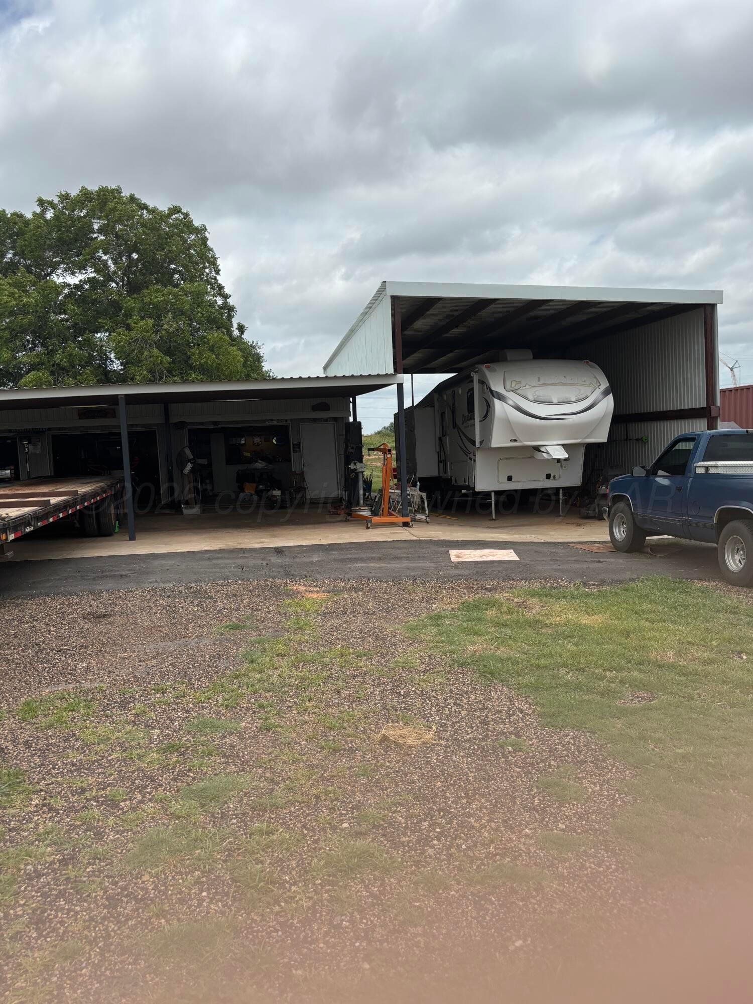 201 County Road KB Childress, TX 79201 - Photo 5 of 21 3