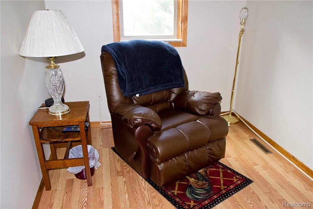5921 Oakhill Road Clarkston, MI 48348 - Photo 34 of 39 IMG_3792.jpg