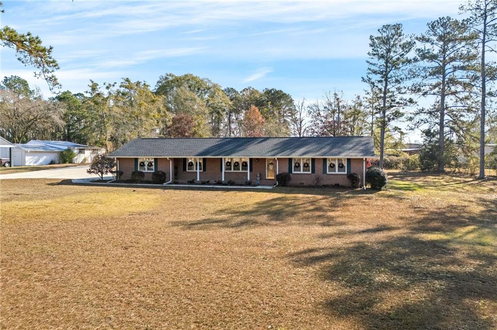 1423 South Phillips Road Lanett, AL 36863 - Photo 1 of 28 Gallery Image 1