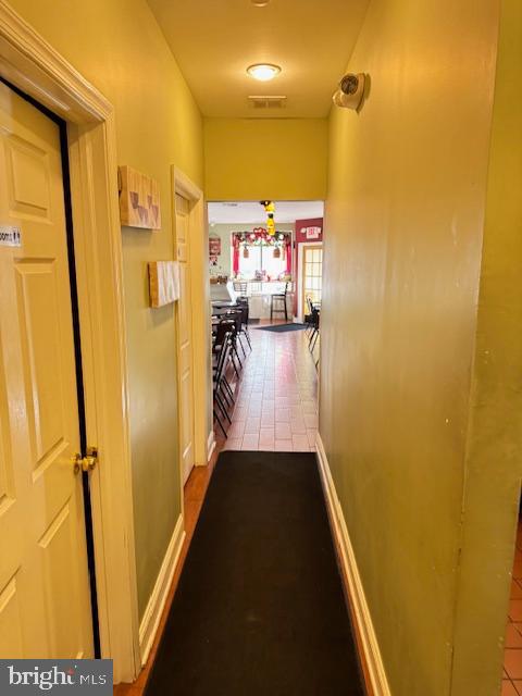 2240 South 12th Street Philadelphia, PA 19148 - Photo 9 of 23 a view of a hallway with a dining area