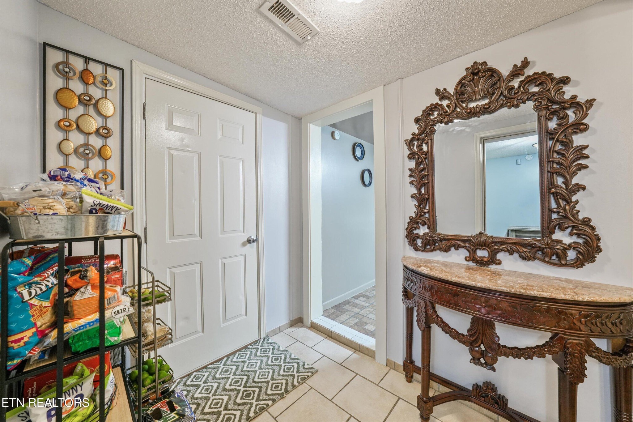 4618 Central View Road Knoxville, TN 37912 - Photo 10 of 23 Gallery Image 10