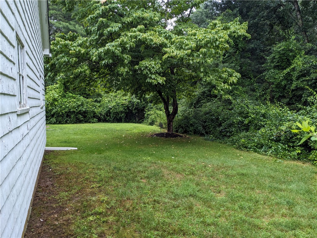 304 N Road Scituate, RI 02831 - Photo 3 of 16