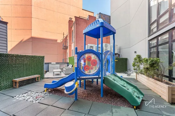 $1,975,000 | 10-64 Jackson Avenue, Unit 2A | Long Island City