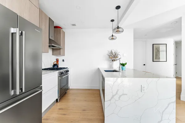 $1,975,000 | 10-64 Jackson Avenue, Unit 2A | Long Island City