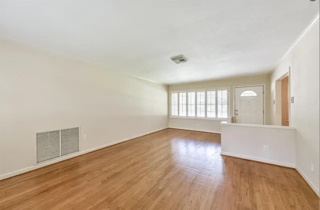 $2,995 | 8825 Merlin Drive, Spring Valley Village, TX 77055