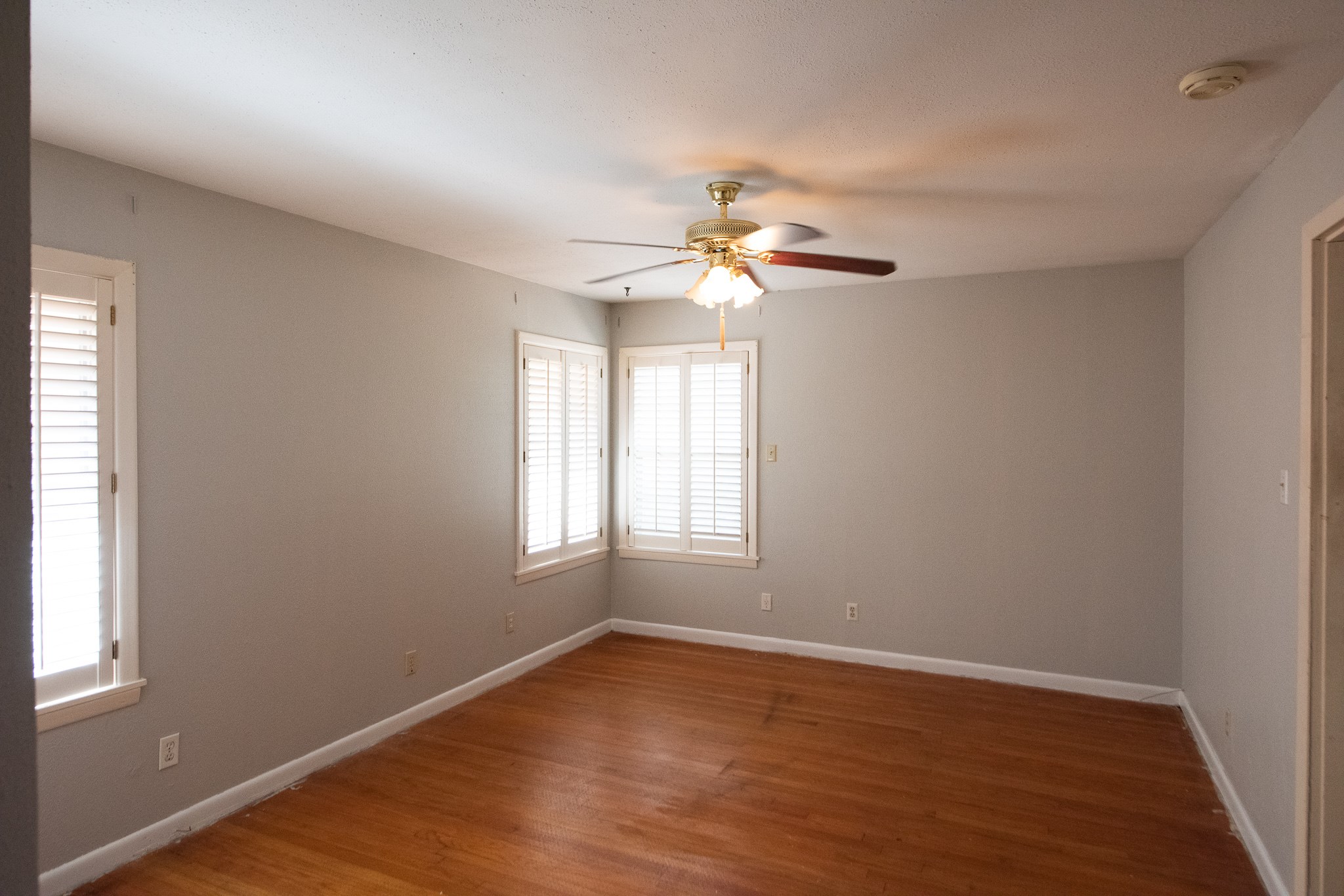 8825 Merlin Drive Spring Valley Village, TX 77055 - Photo 10 of 16