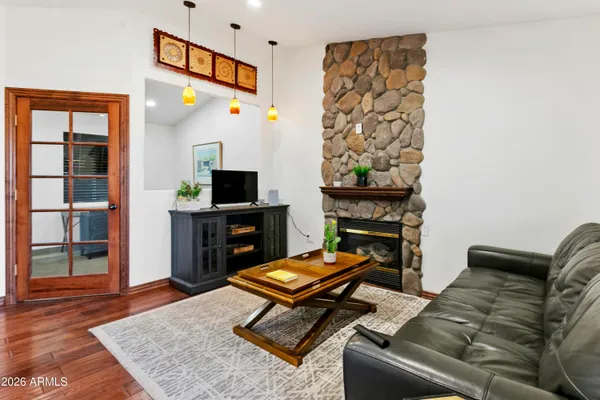 $569,000 | 12042 North 30th Place, Phoenix, AZ 85028