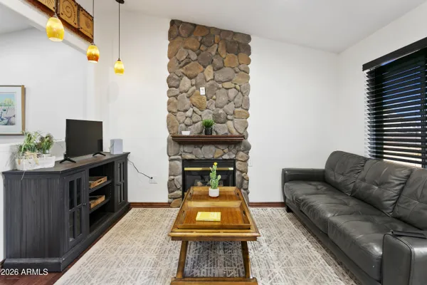 $569,000 | 12042 North 30th Place, Phoenix, AZ 85028