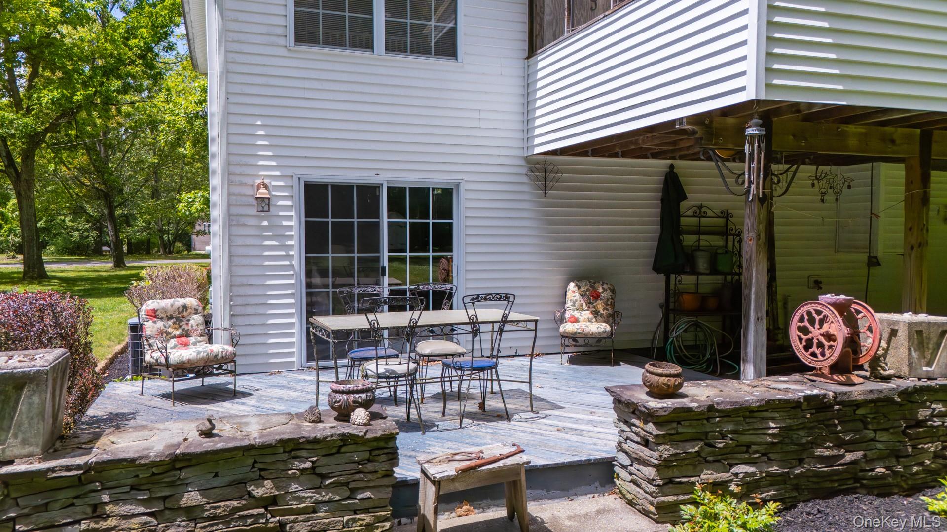 41 West Old Farm Road Hopewell Junction, NY 12533 - Photo 8 of 44